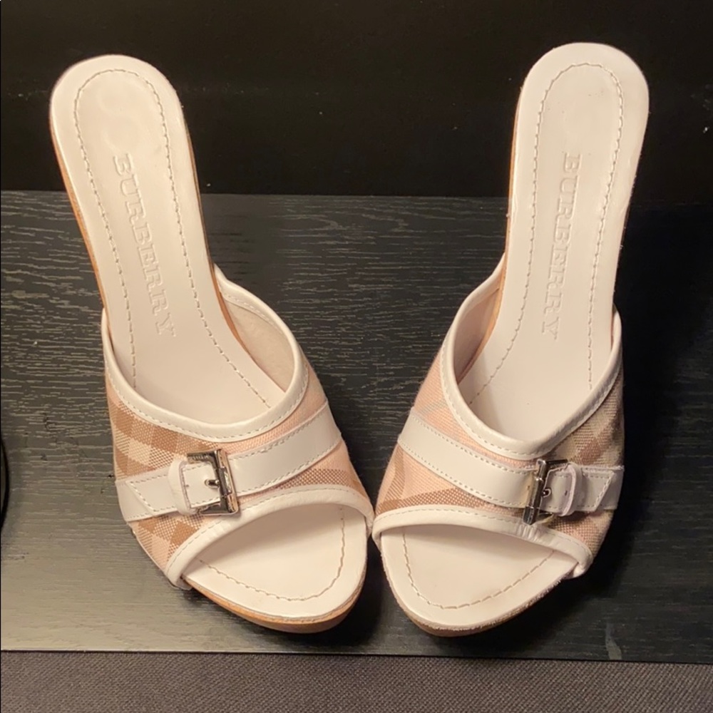 Burberry Clogs